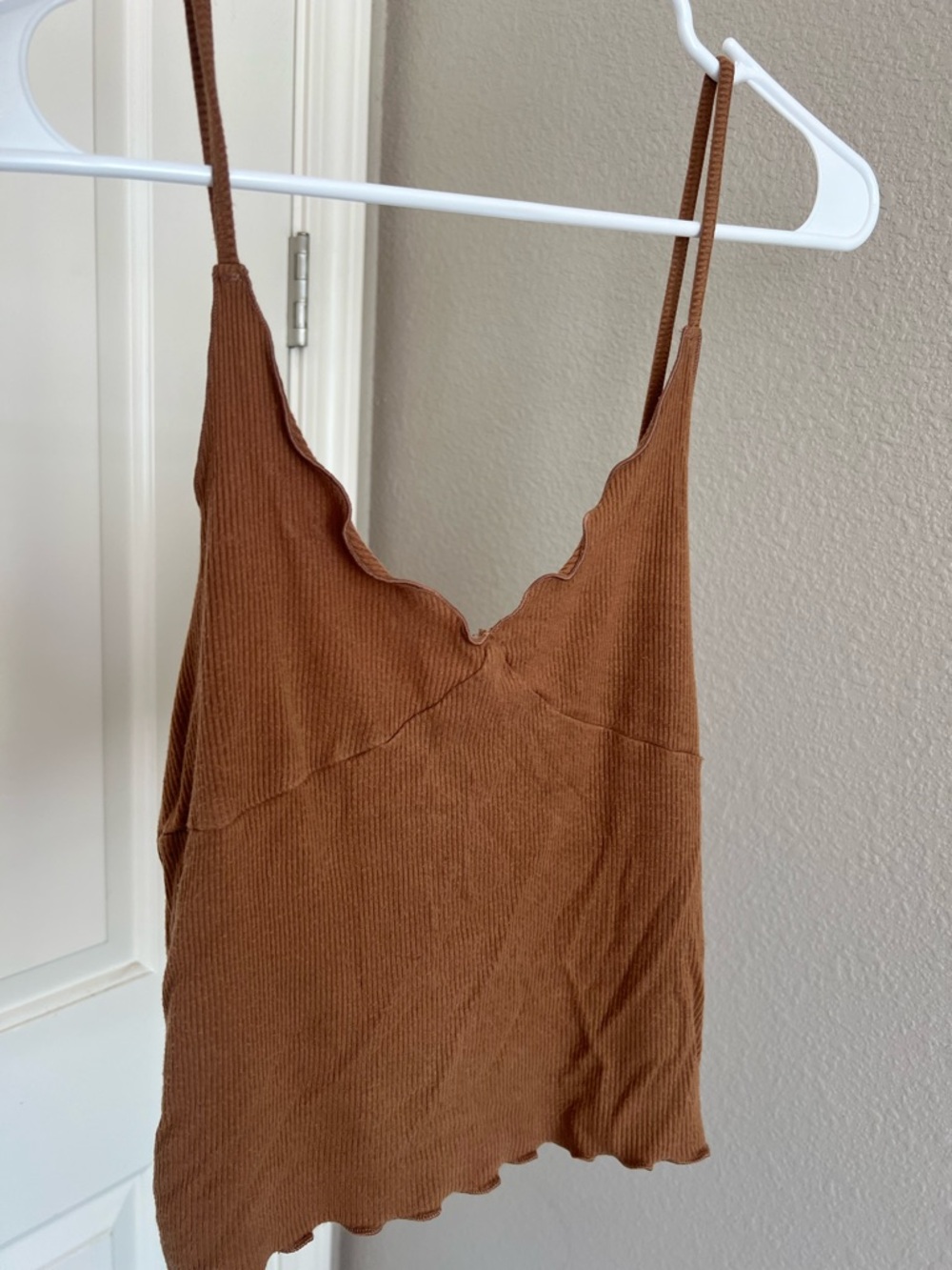 Forever 21 Ribbed Scallop-Edge Spaghetti Strap Camisole - Brown